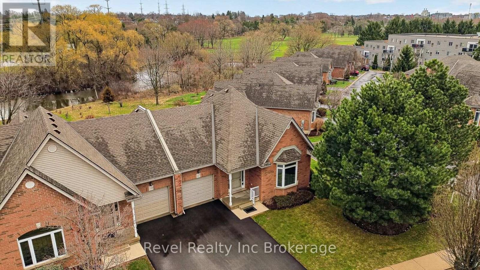 127 FERGUSON DRIVE, Woodstock (Woodstock - South)