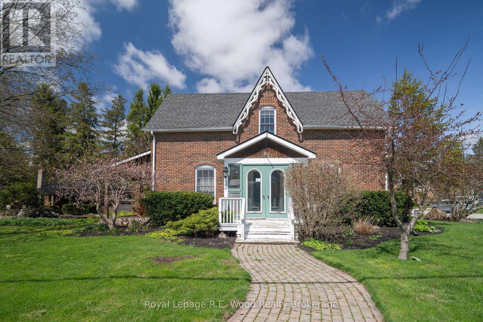 23 SPRUCE STREET W, Aylmer