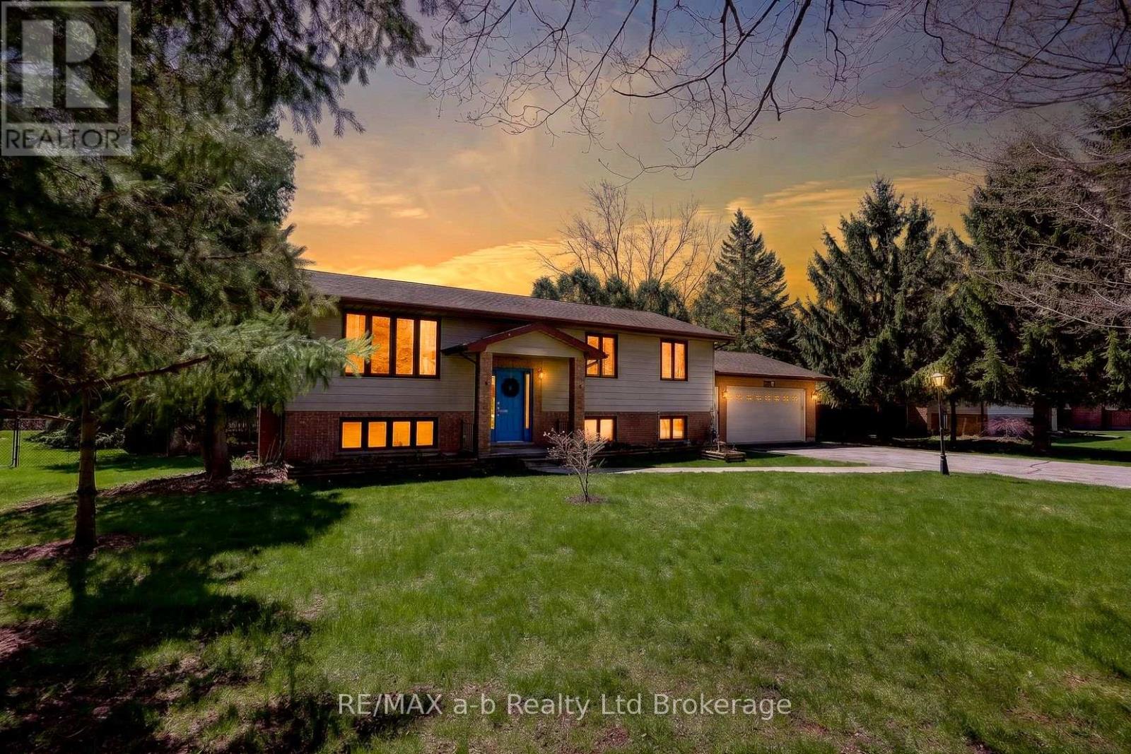 2487 MOSSLEY DRIVE, Thames Centre (Mossley)