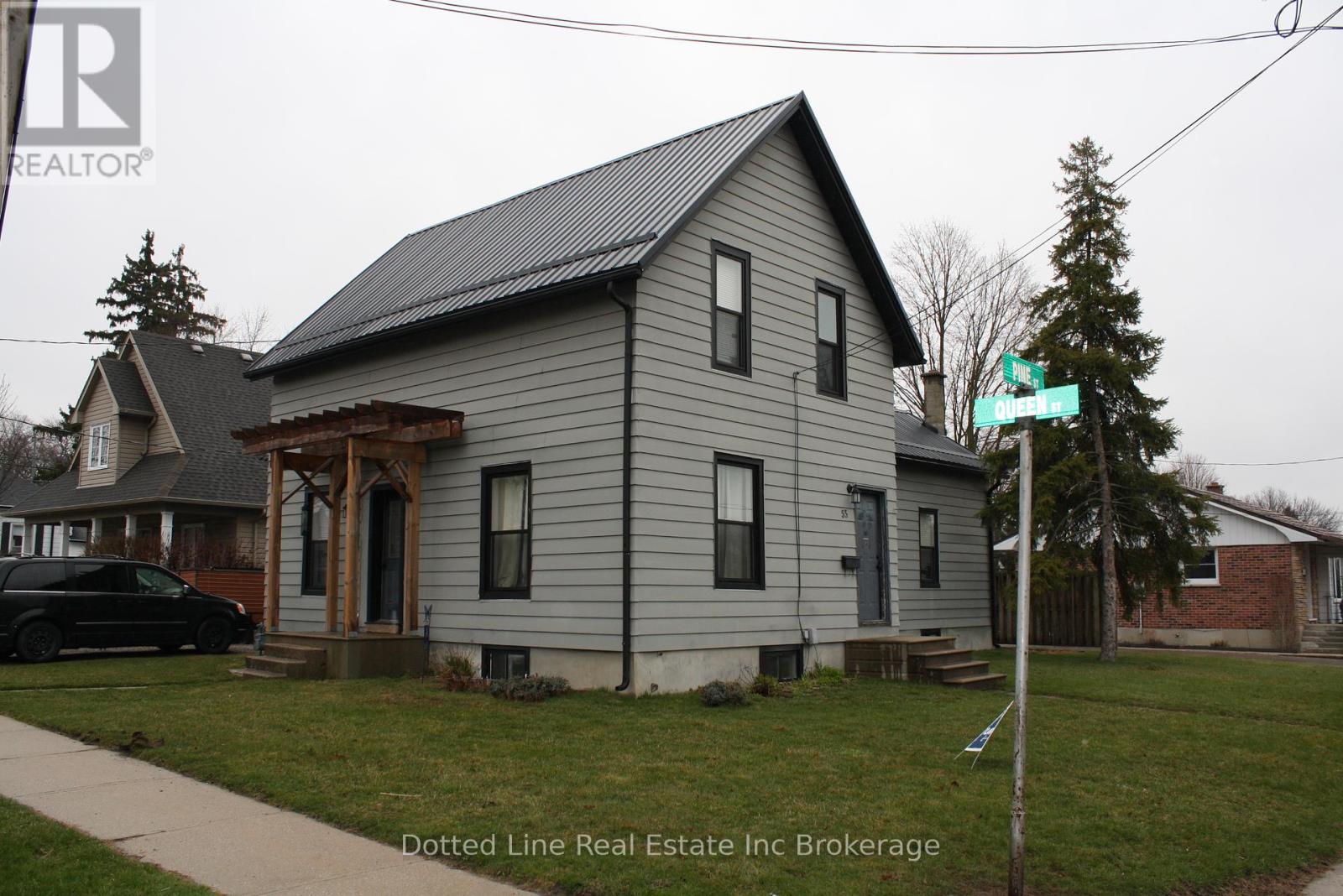 55 PINE STREET E, Aylmer