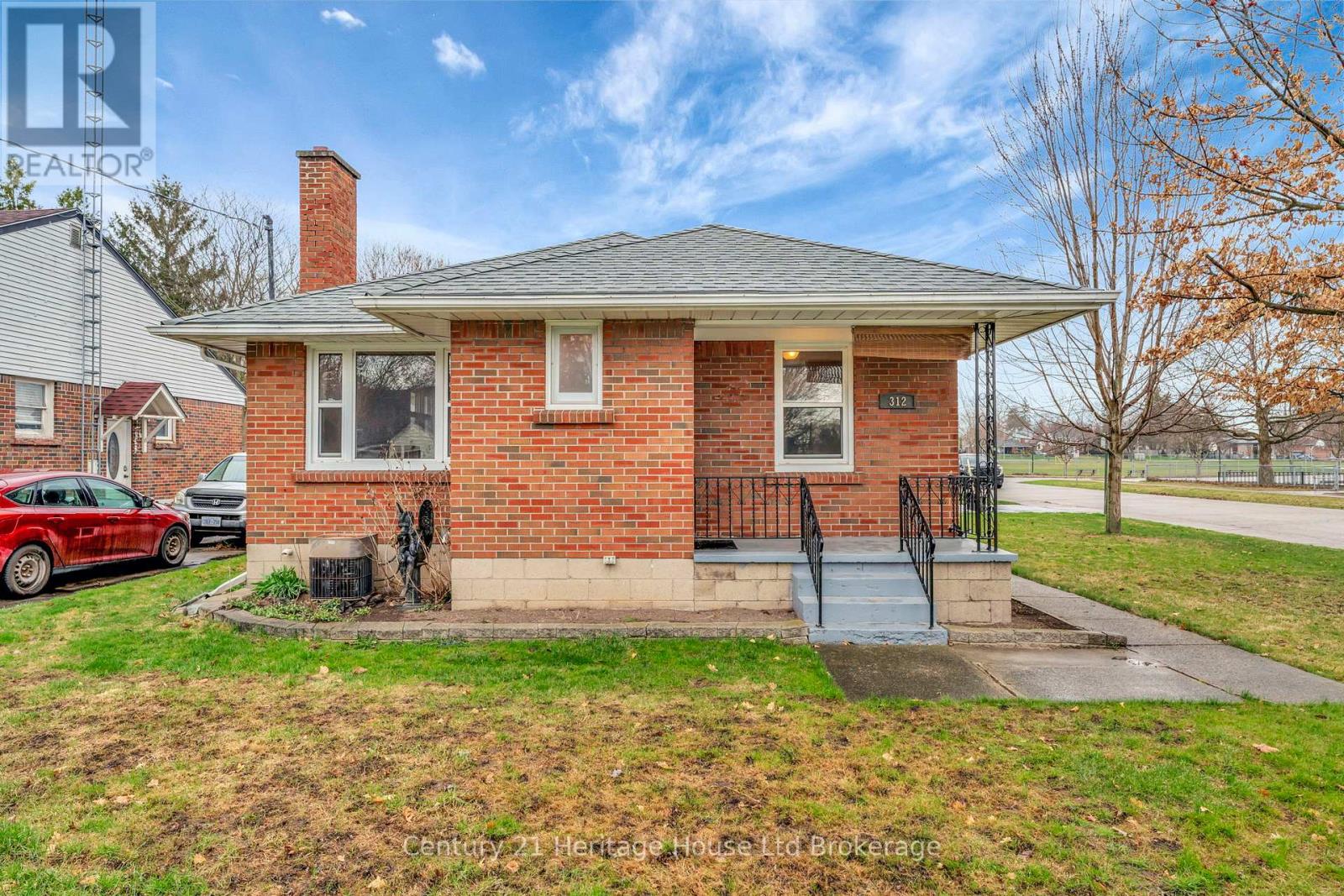 312 VICTORIA STREET N, Woodstock (Woodstock - North)