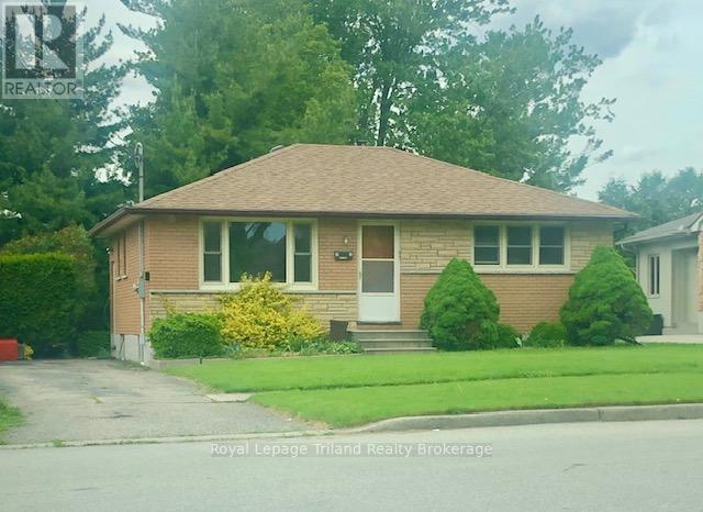 1013 SOVEREIGN ROAD, Woodstock (Woodstock - North)