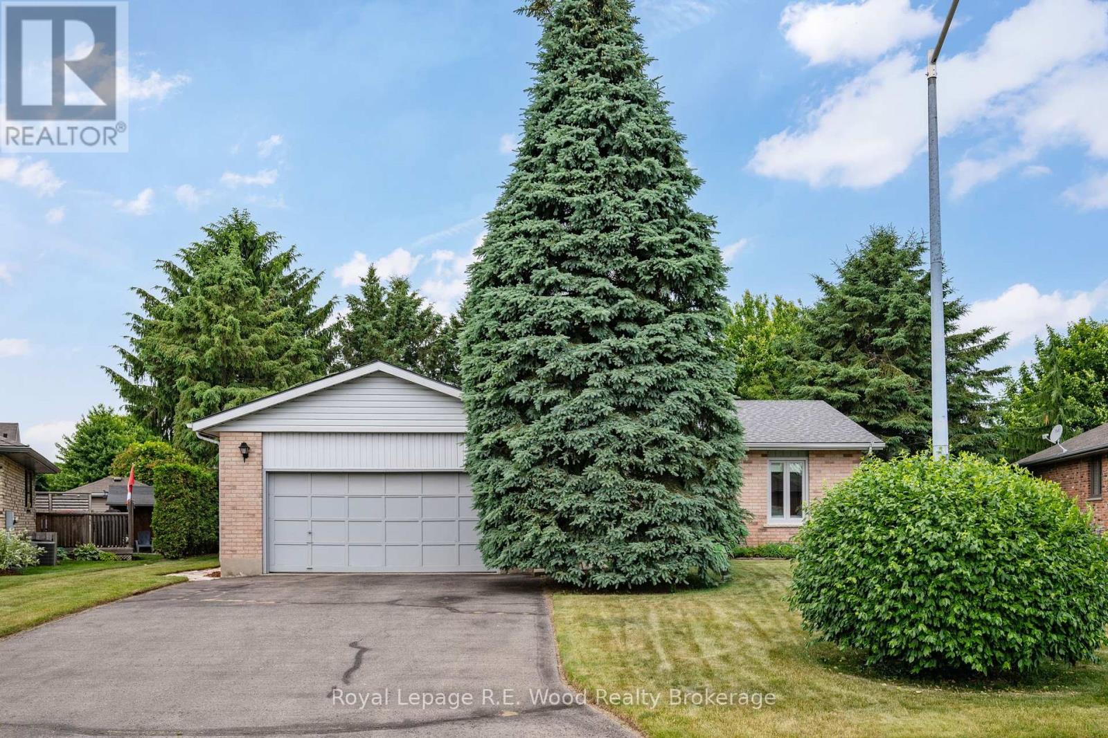 35 ADAMS AVENUE, Tillsonburg