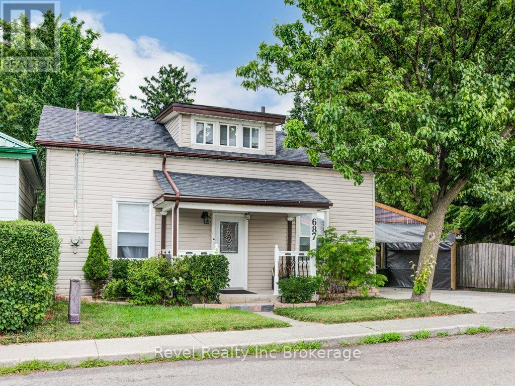 687 ADELAIDE STREET, Woodstock (Woodstock - North)
