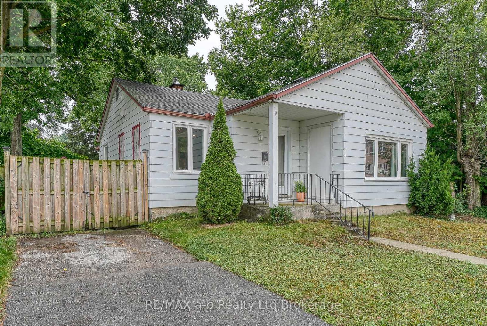 62 WILLIAM STREET, Ingersoll (Ingersoll - North)