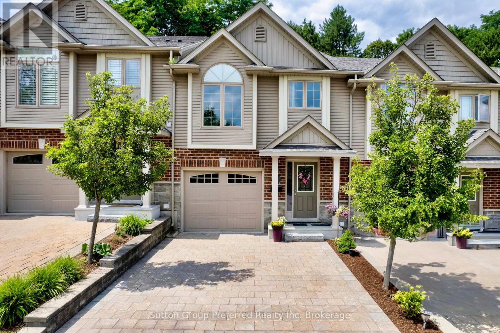 3 - 176 FERGUSON DRIVE, Woodstock (Woodstock - South)