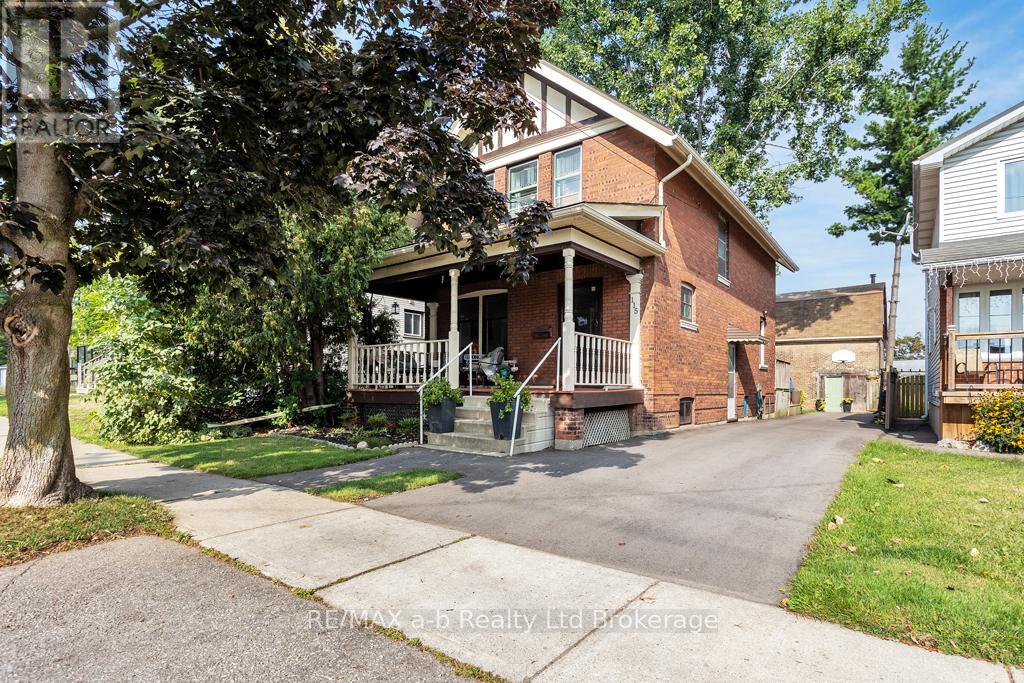 115 WINNIETT STREET, Brant (Brantford Twp)