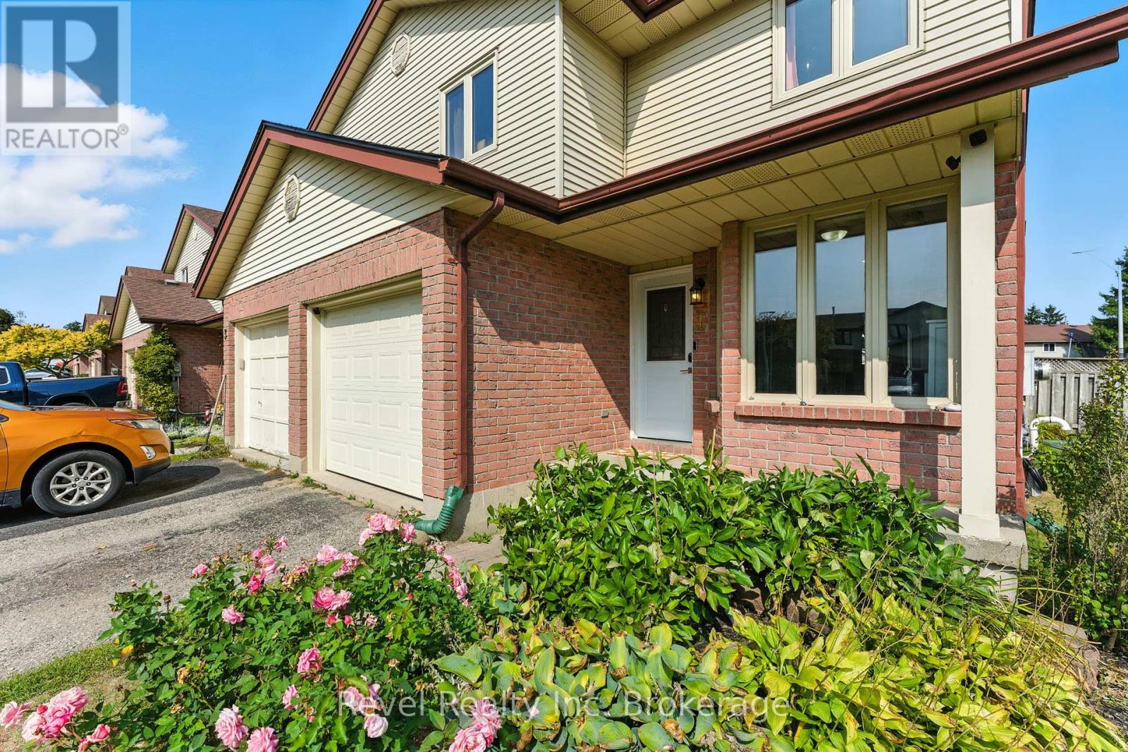 1 CONESTOGA ROAD, Woodstock (Woodstock - North)
