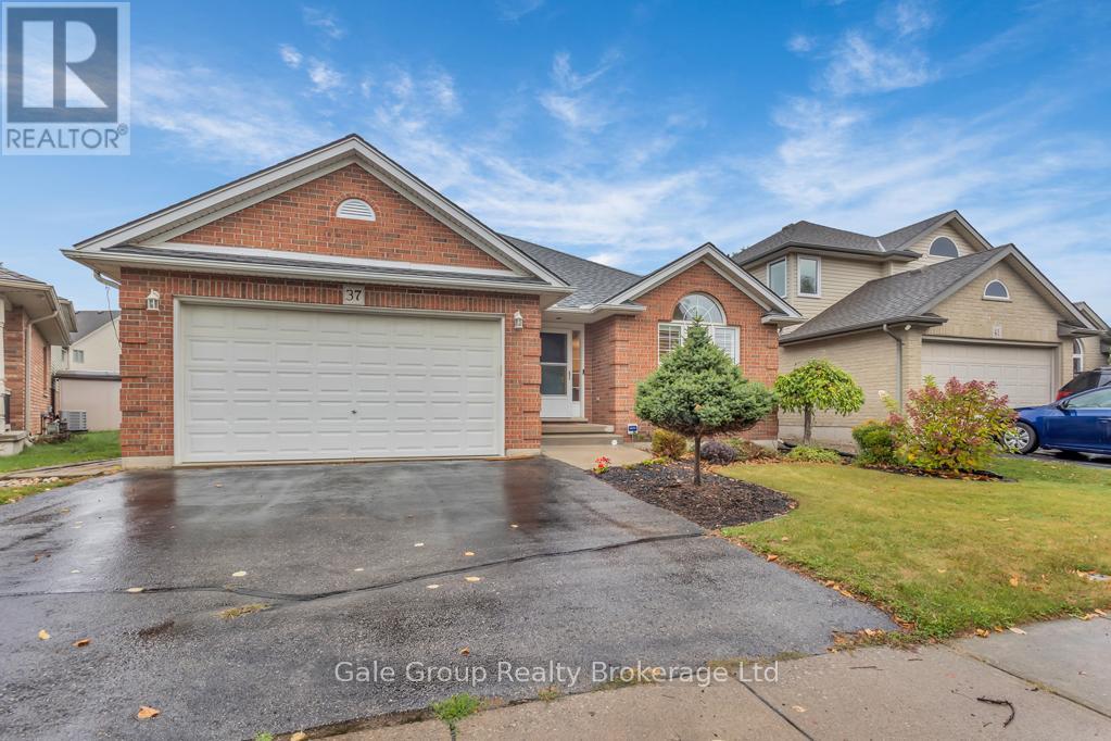 37 CROW CRESCENT, Woodstock (Woodstock - North)