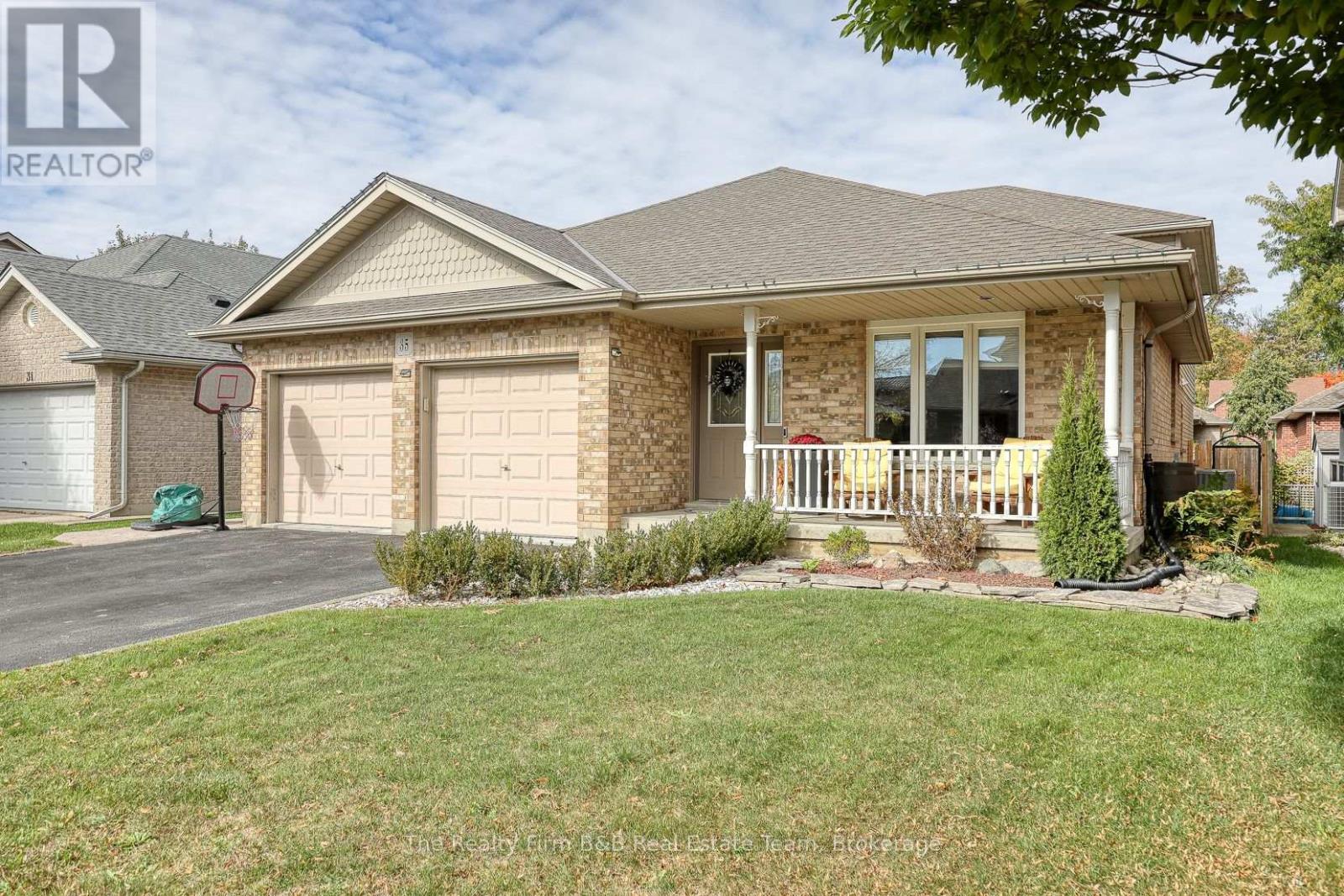 35 BLUE JAY BOULEVARD, Woodstock (Woodstock - North)