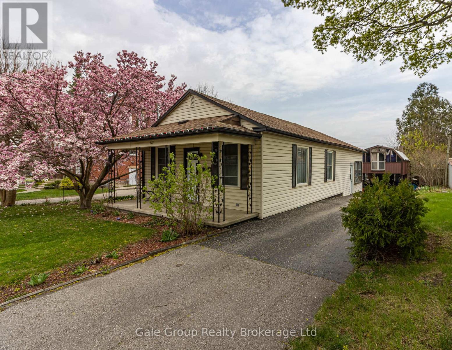 129 WILSON STREET, Woodstock