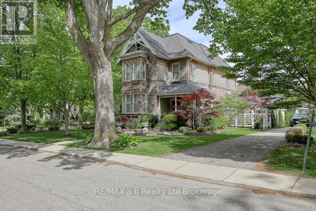 399 DREW STREET, Woodstock (Woodstock - North)