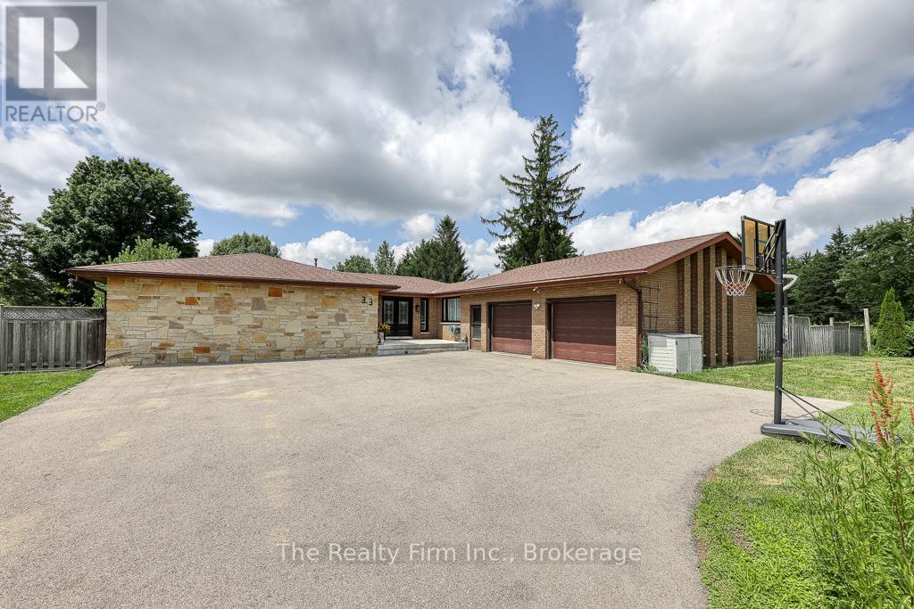 33 CLARK ROAD E, Ingersoll (Ingersoll - South)