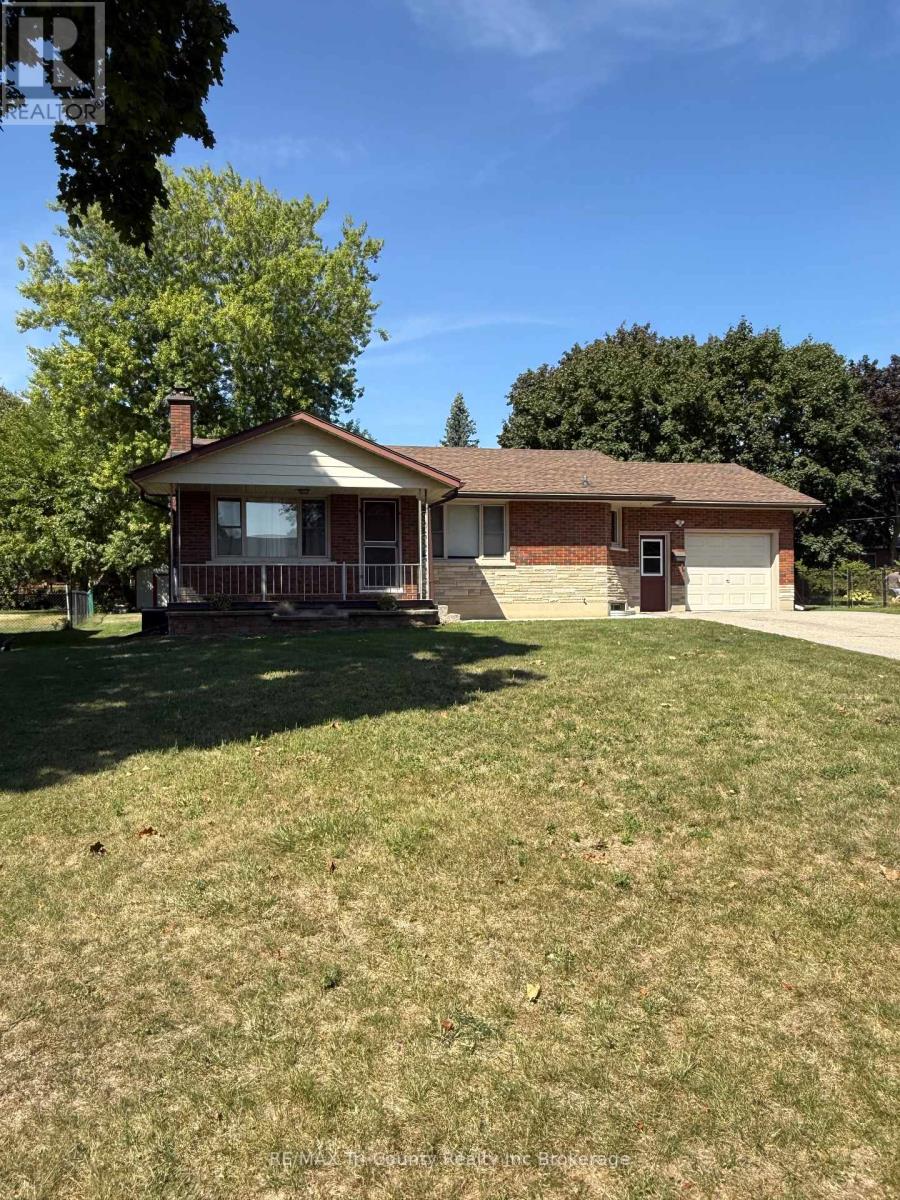 20 FAIRFIELD CRESCENT, Tillsonburg