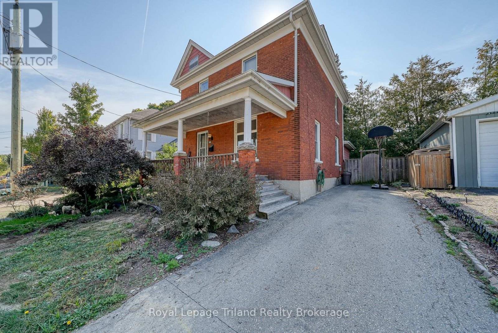500 EDWARD STREET, Woodstock (Woodstock - North)