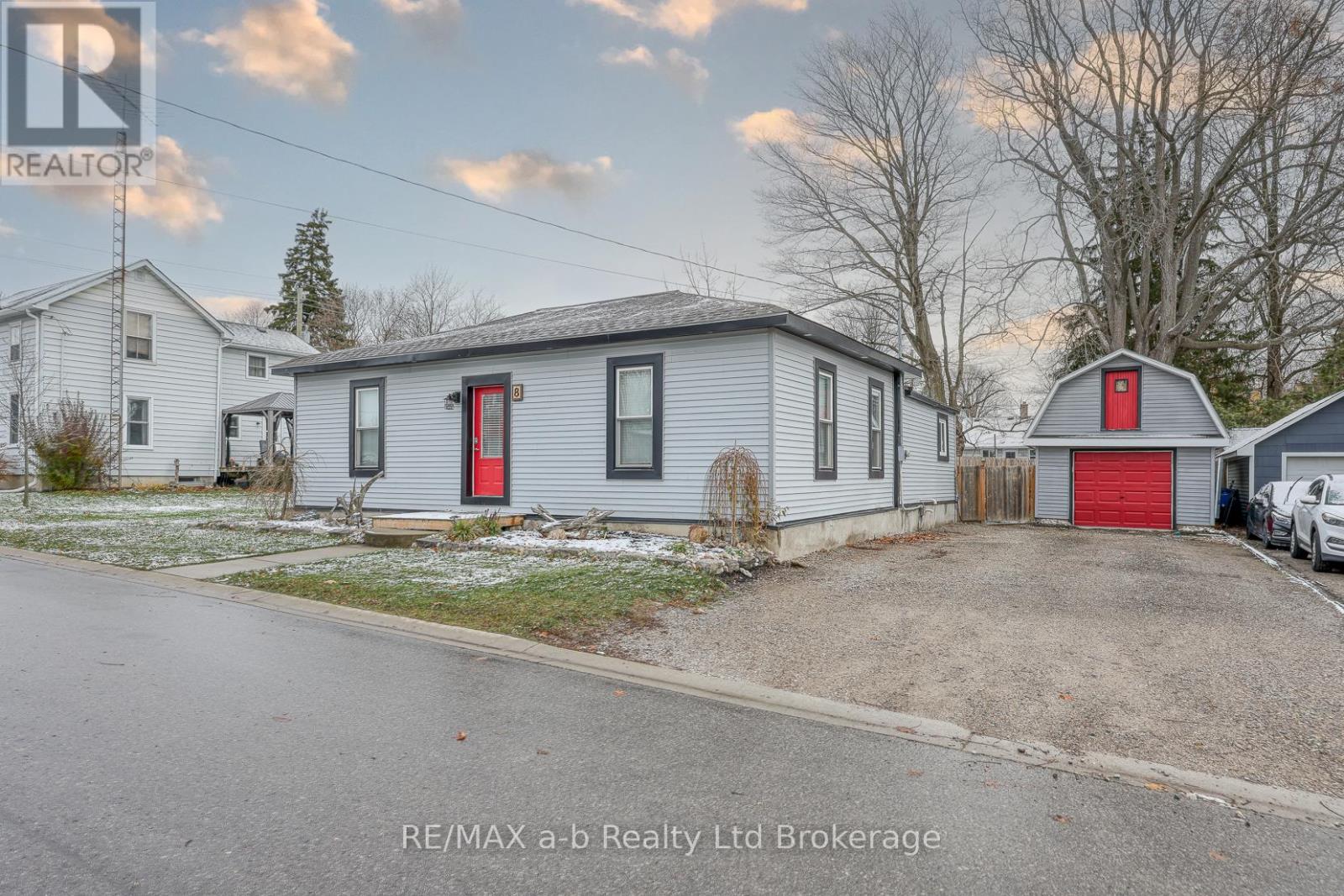 8 VICTORIA STREET, Norwich (Norwich Town)