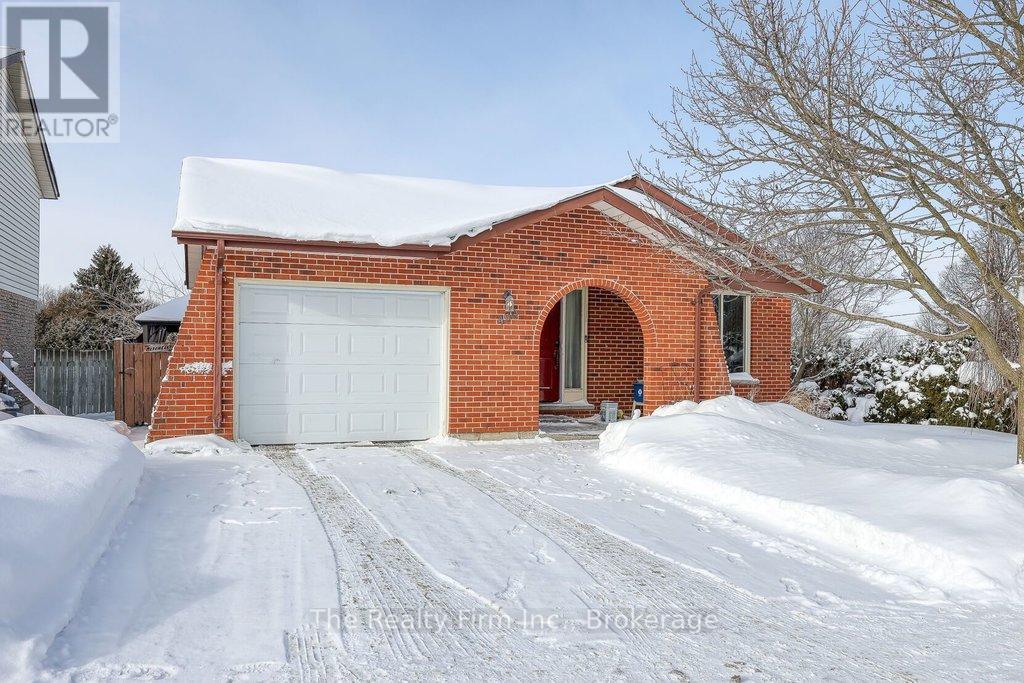 400 MANITOBA STREET, Woodstock (Woodstock - South)