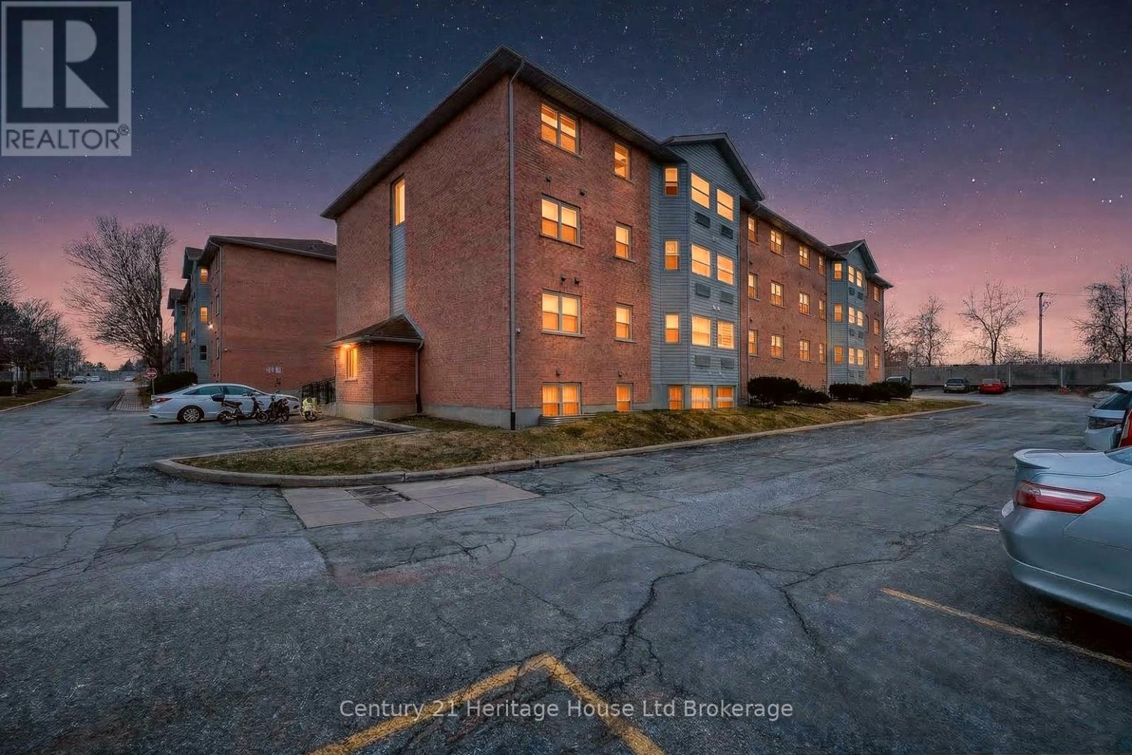 35 - 64 HIAWATHA ROAD, Woodstock (Woodstock - North)