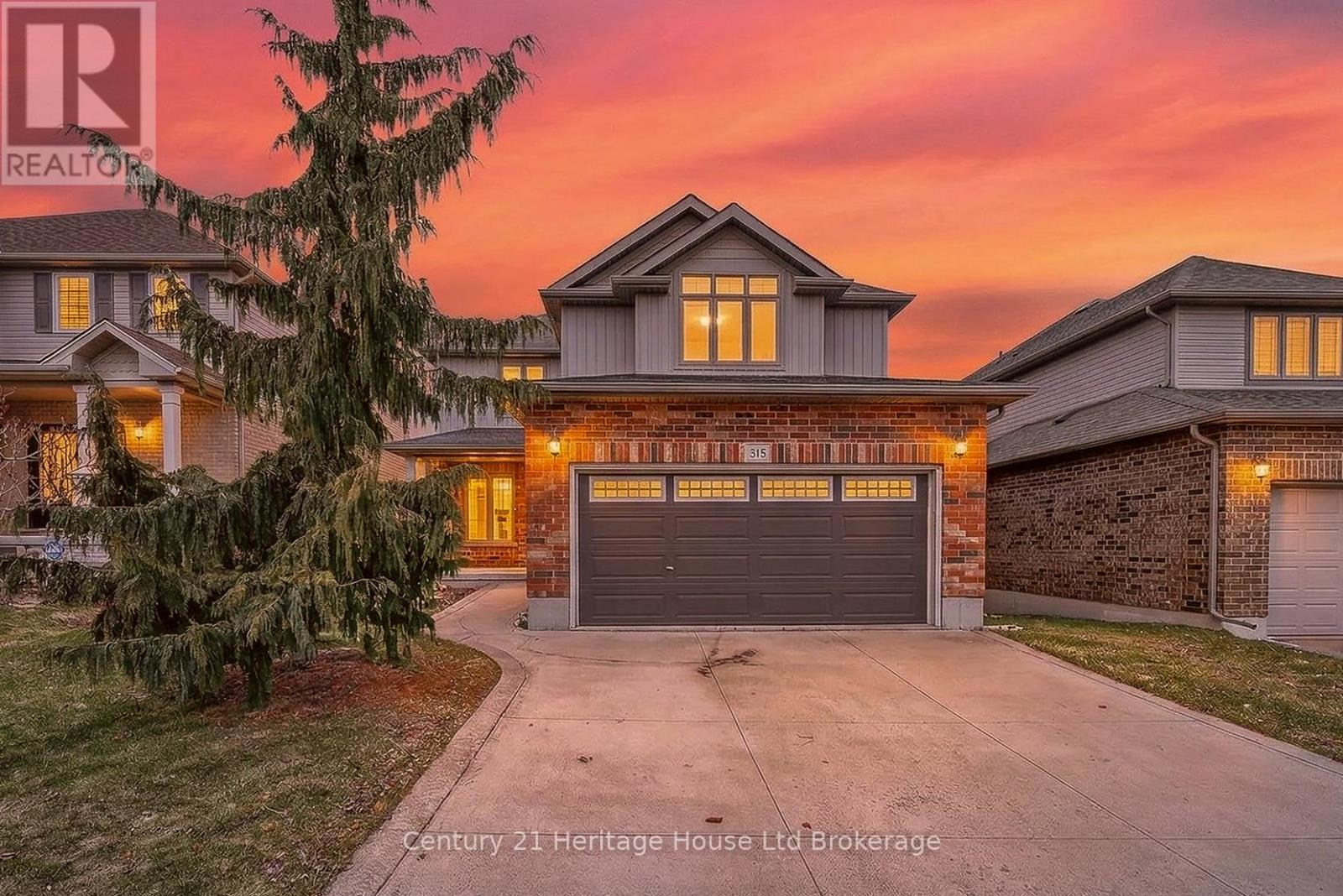 215 MUNNOCH BOULEVARD, Woodstock (Woodstock - North)