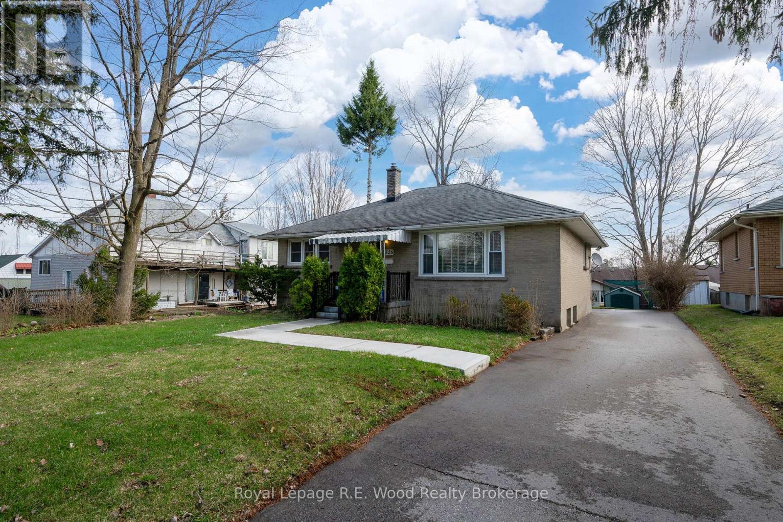 526 HURON STREET, Woodstock (Woodstock - North)