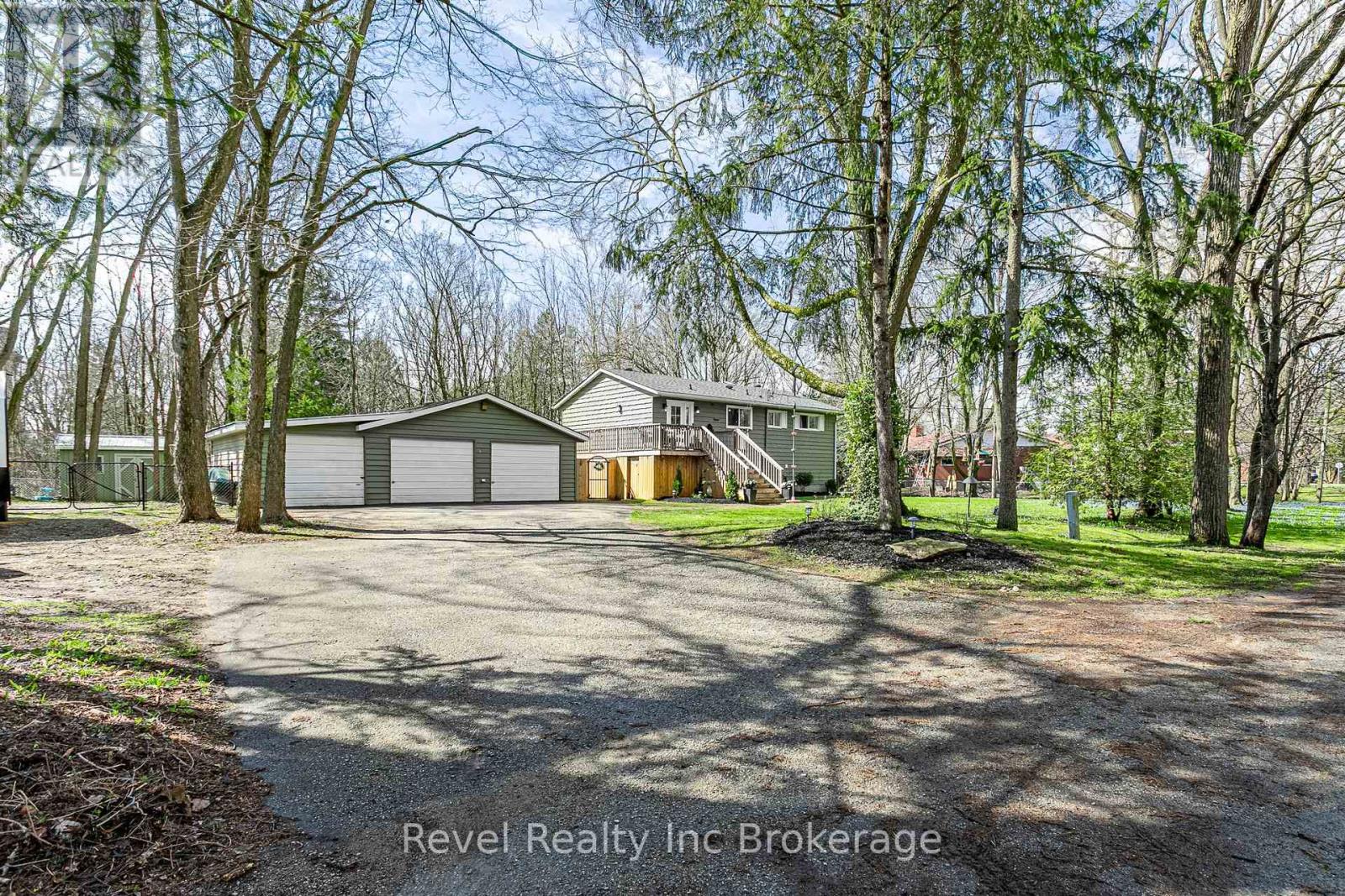 23 DOVER STREET, Blandford-Blenheim (Wolverton)