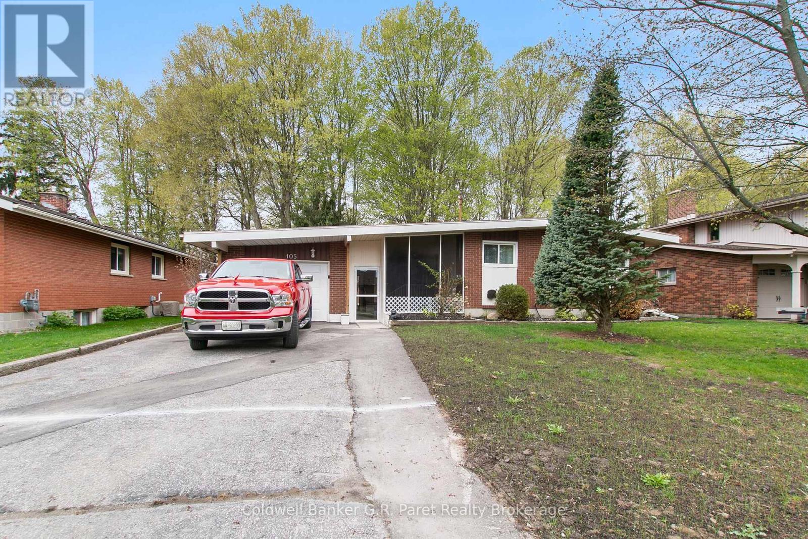 105 QUEEN STREET, Tillsonburg