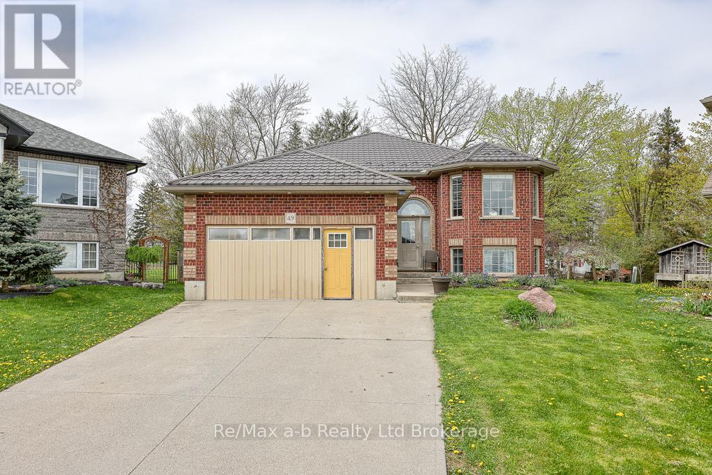 49 KERR CRESCENT, Ingersoll (Ingersoll - North)