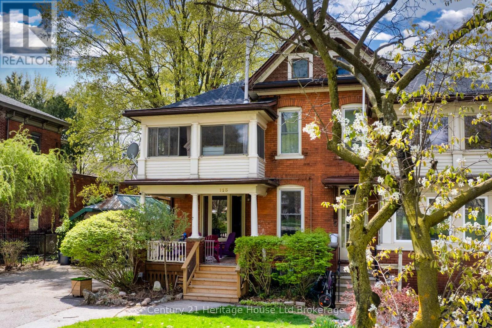 113 LIGHT STREET, Woodstock (Woodstock - North)