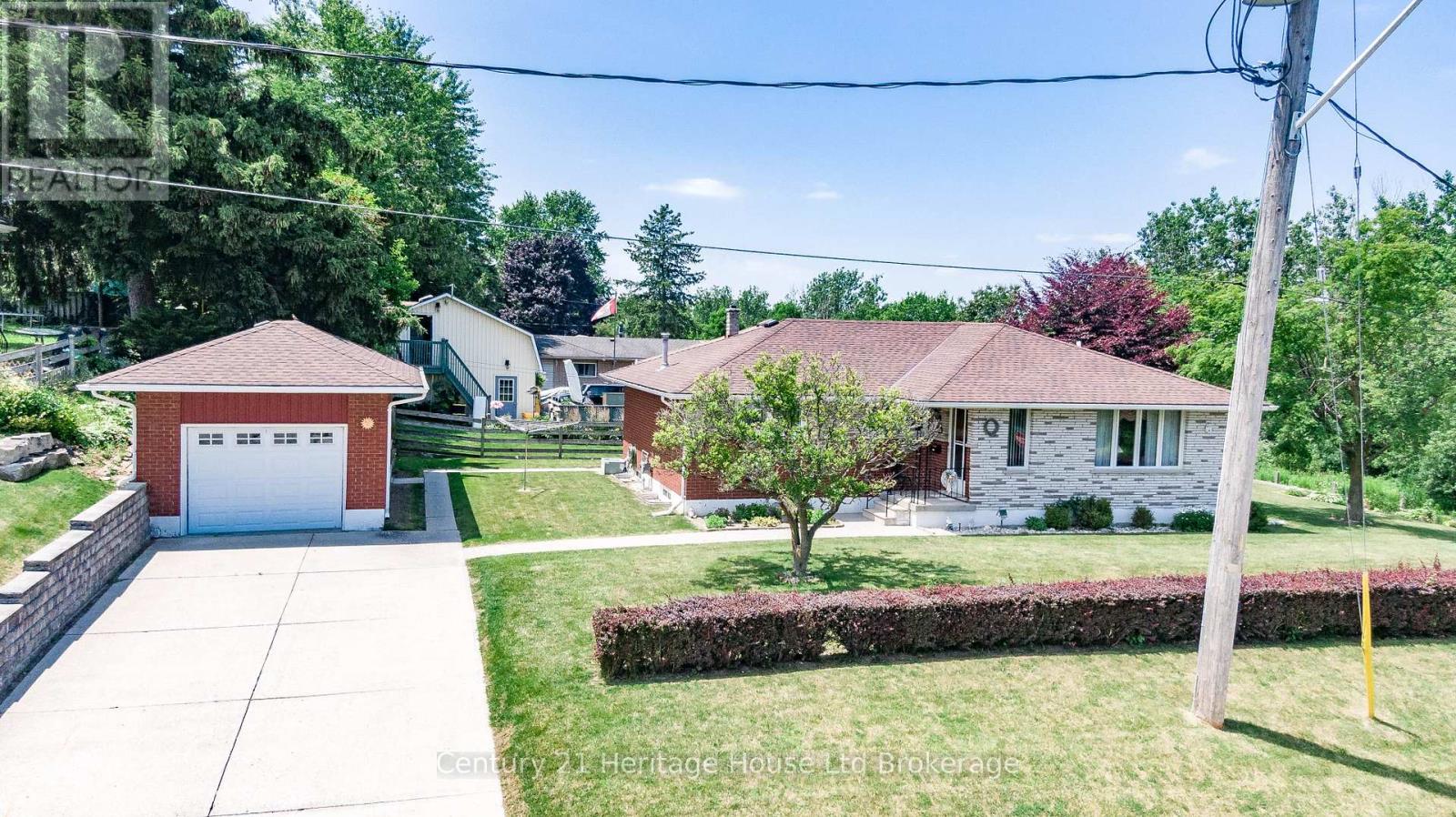 559 LEE AVENUE, Woodstock (Woodstock - North)