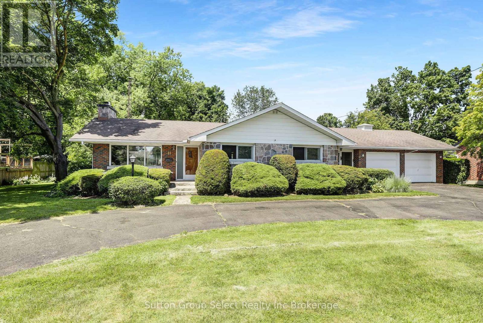 11 PINE STREET, Ingersoll (Ingersoll - South)