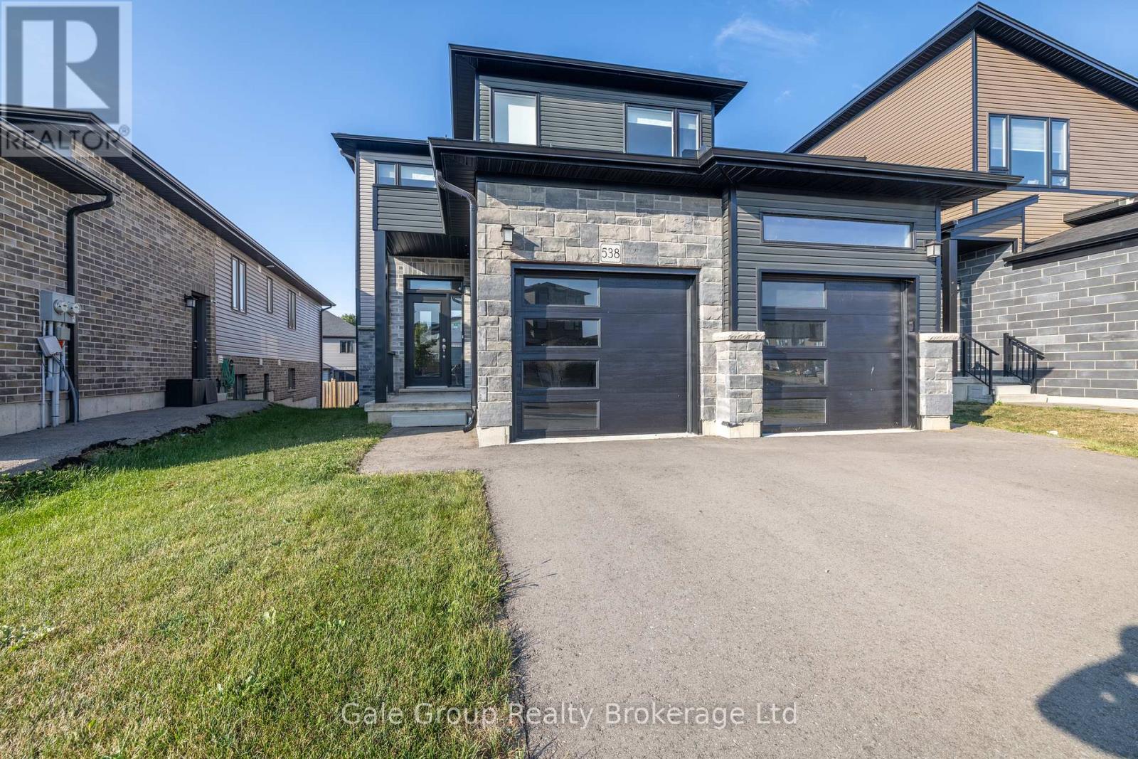 538 FAIRWAY ROAD, Woodstock (Woodstock - North)