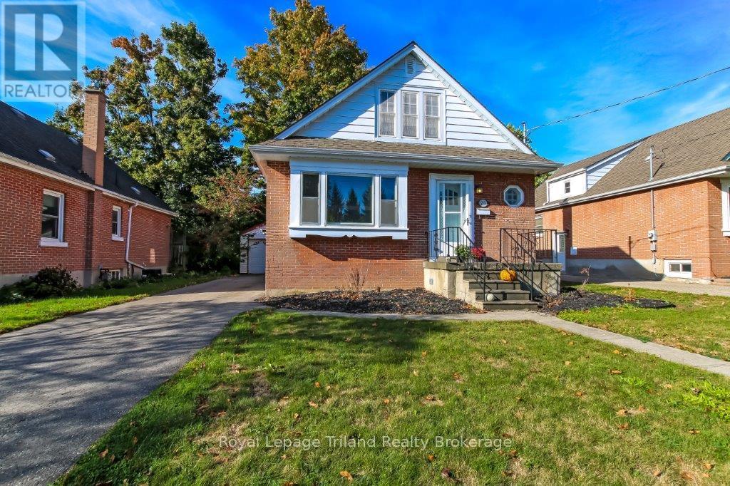 217 SYDENHAM STREET, Woodstock (Woodstock - North)