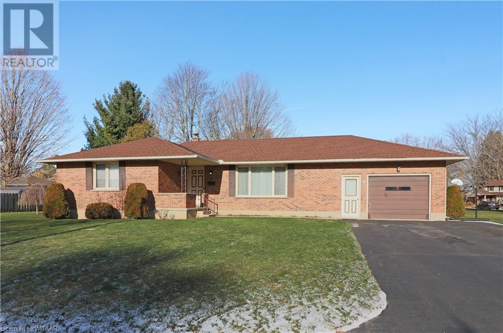 4 SEGAL Drive, Tillsonburg