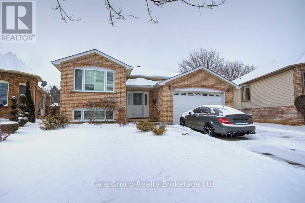 29 BATSON CRESCENT, Brantford