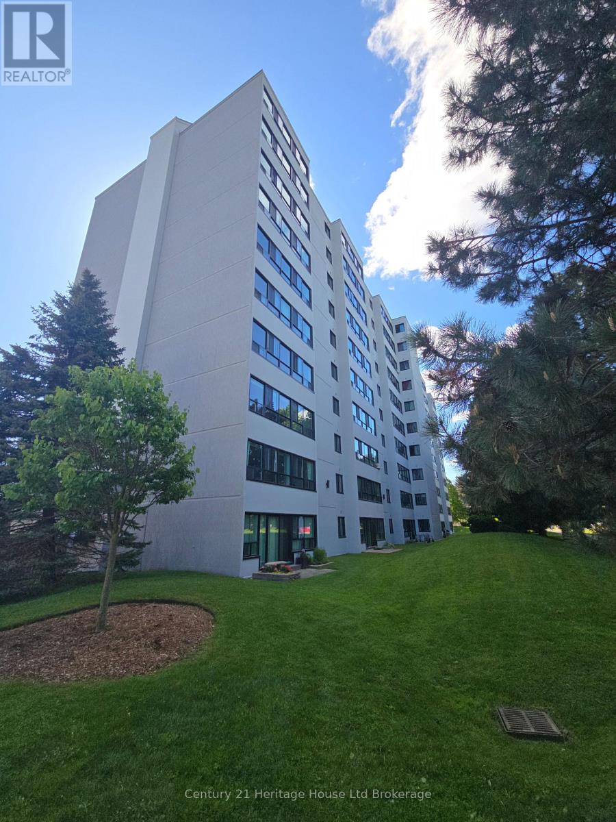 510 - 600 GRENFELL DRIVE, London North (North C)