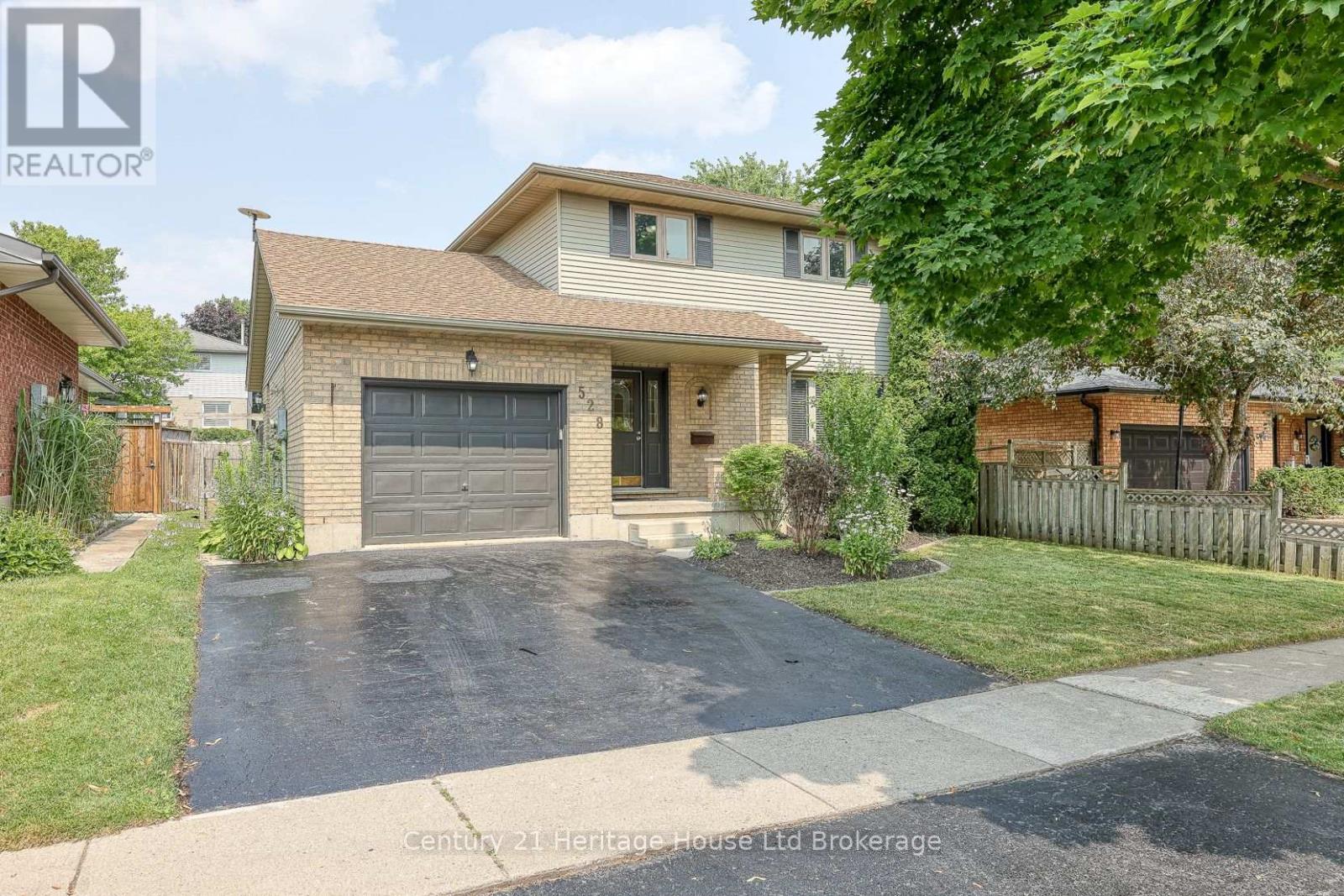 528 SPRINGBANK AVENUE N, Woodstock (Woodstock - North)