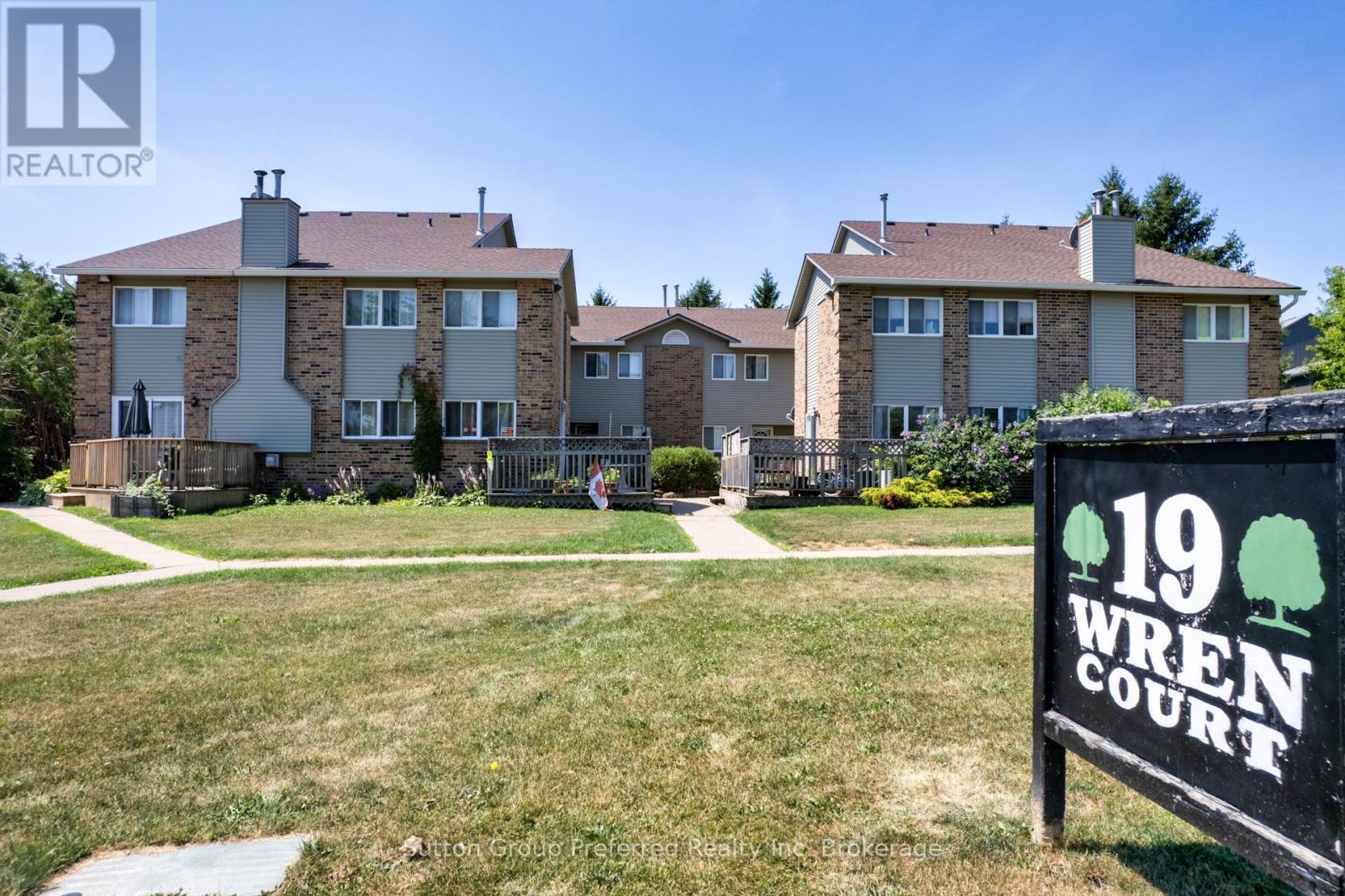 4 - 19 WREN COURT, Tillsonburg