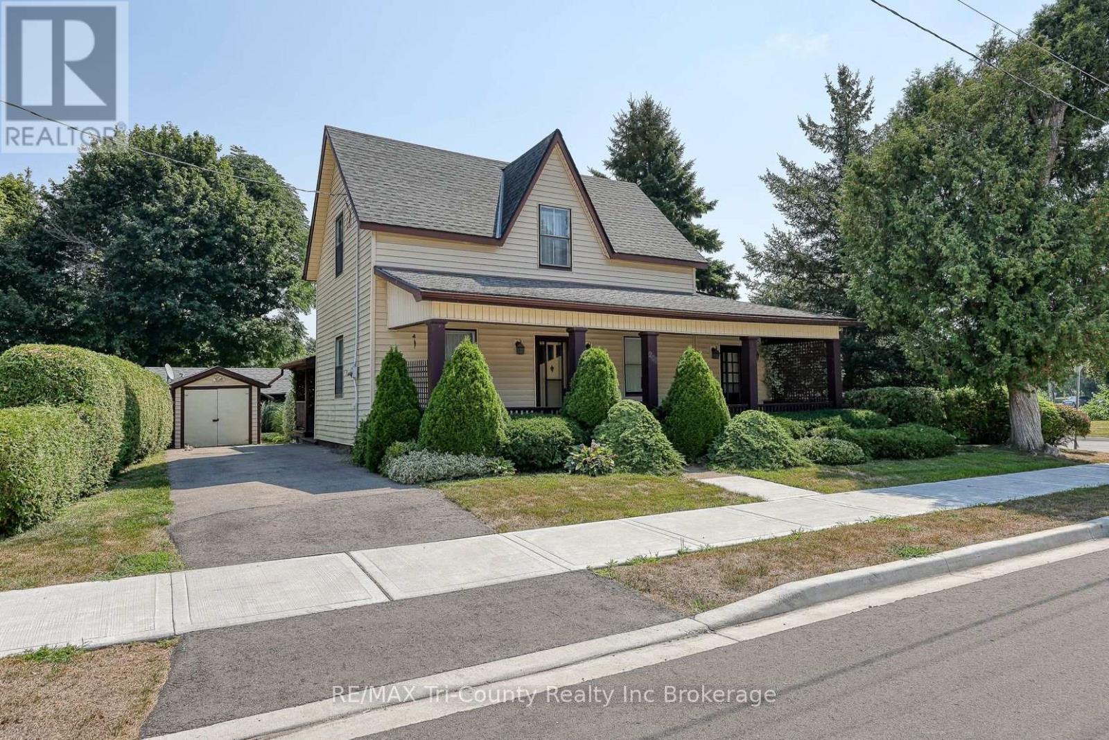 255 COLBORNE STREET N, Norfolk (Simcoe)