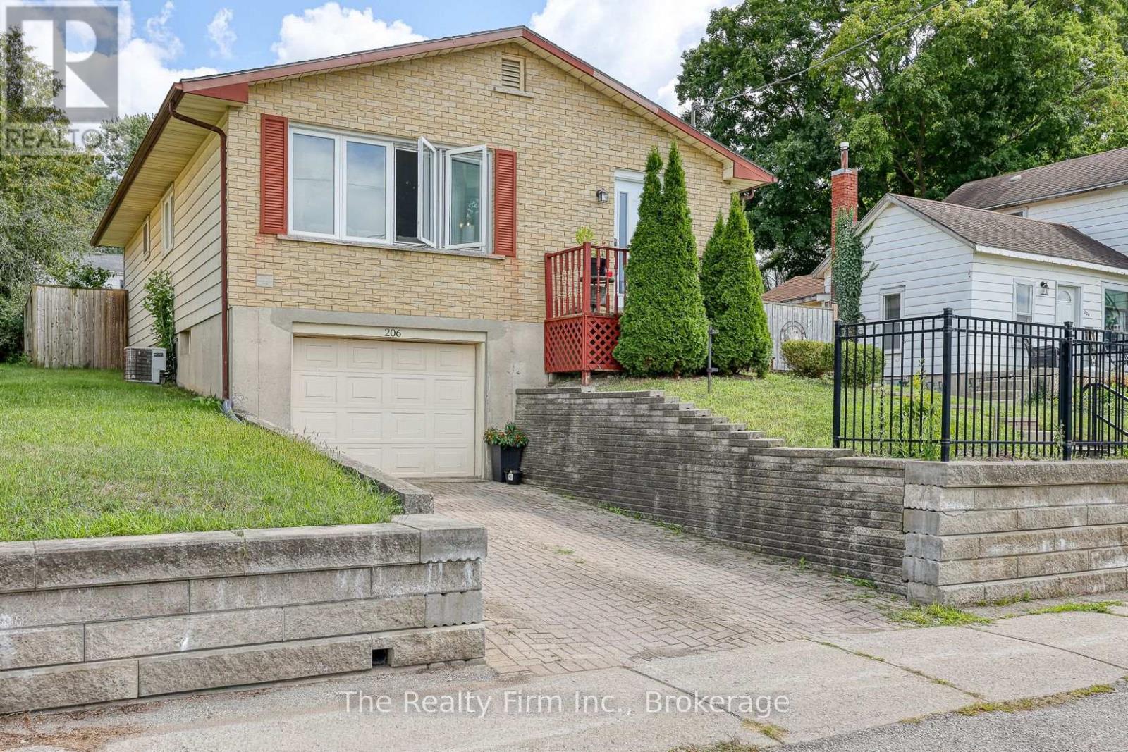 206 CHARLES STREET E, Ingersoll (Ingersoll - South)