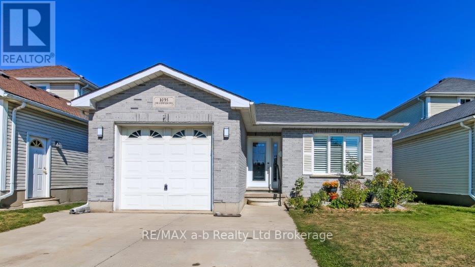 1035 DEVONSHIRE AVENUE, Woodstock (Woodstock - North)