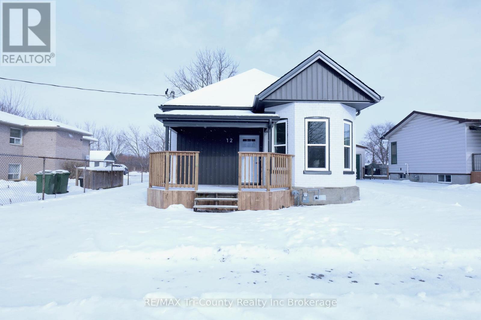 12 MARIAM STREET, St. Thomas