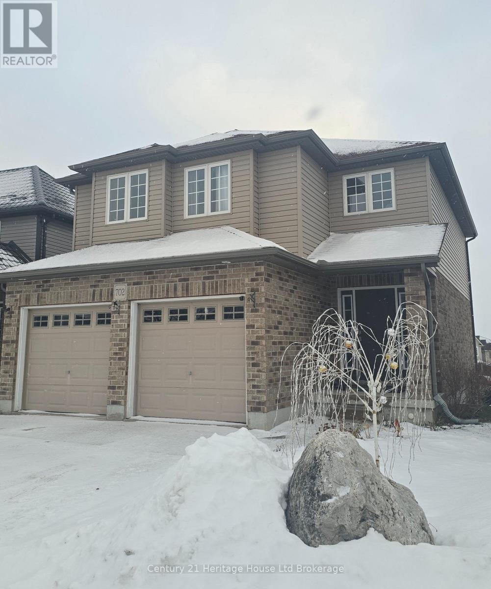 702 FRONTENAC CRESCENT, Woodstock (Woodstock - South)
