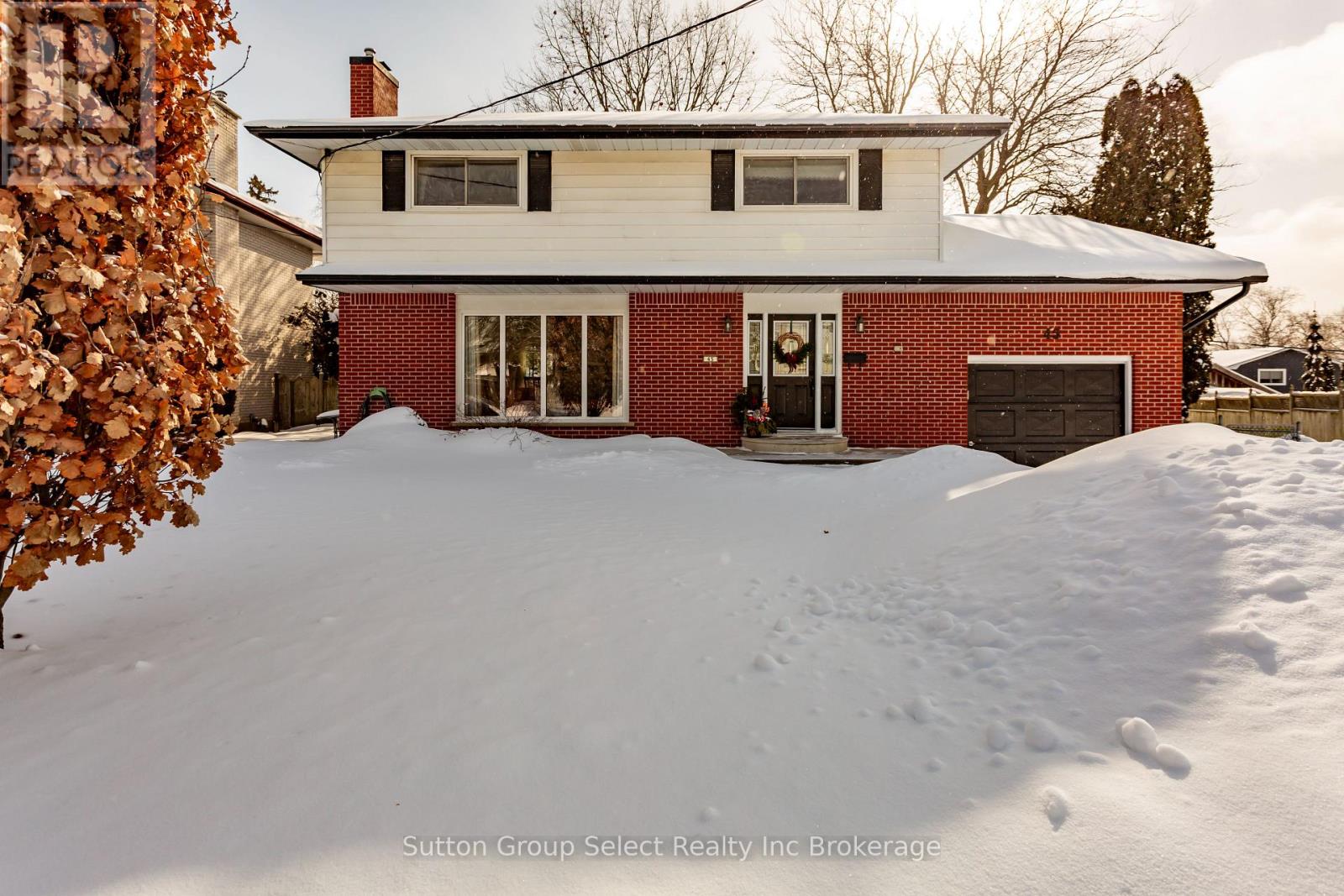 45 NORTHLAND CRESCENT, Woodstock (Woodstock - North)