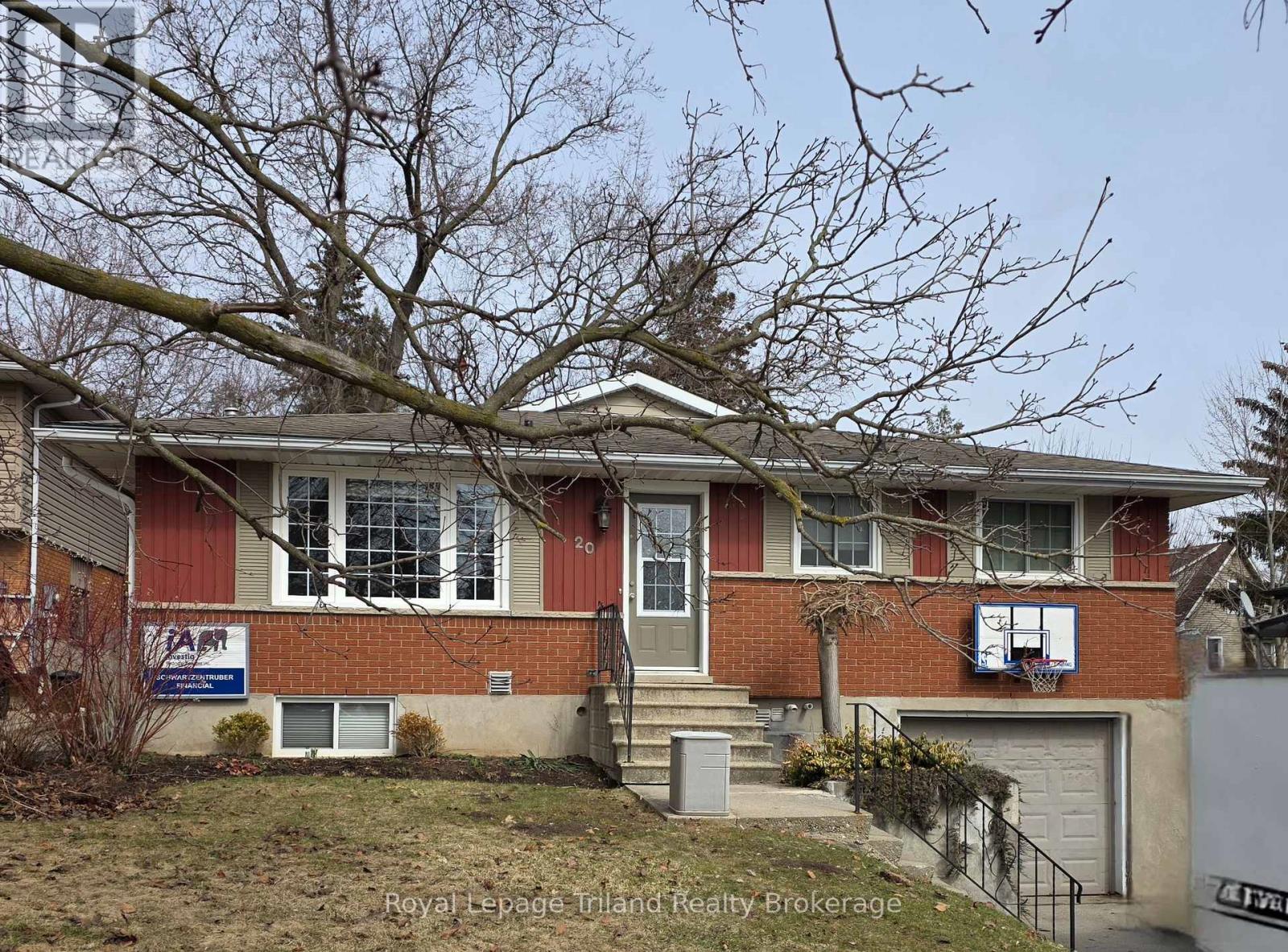 20 CENTENNIAL CRESCENT, Wilmot