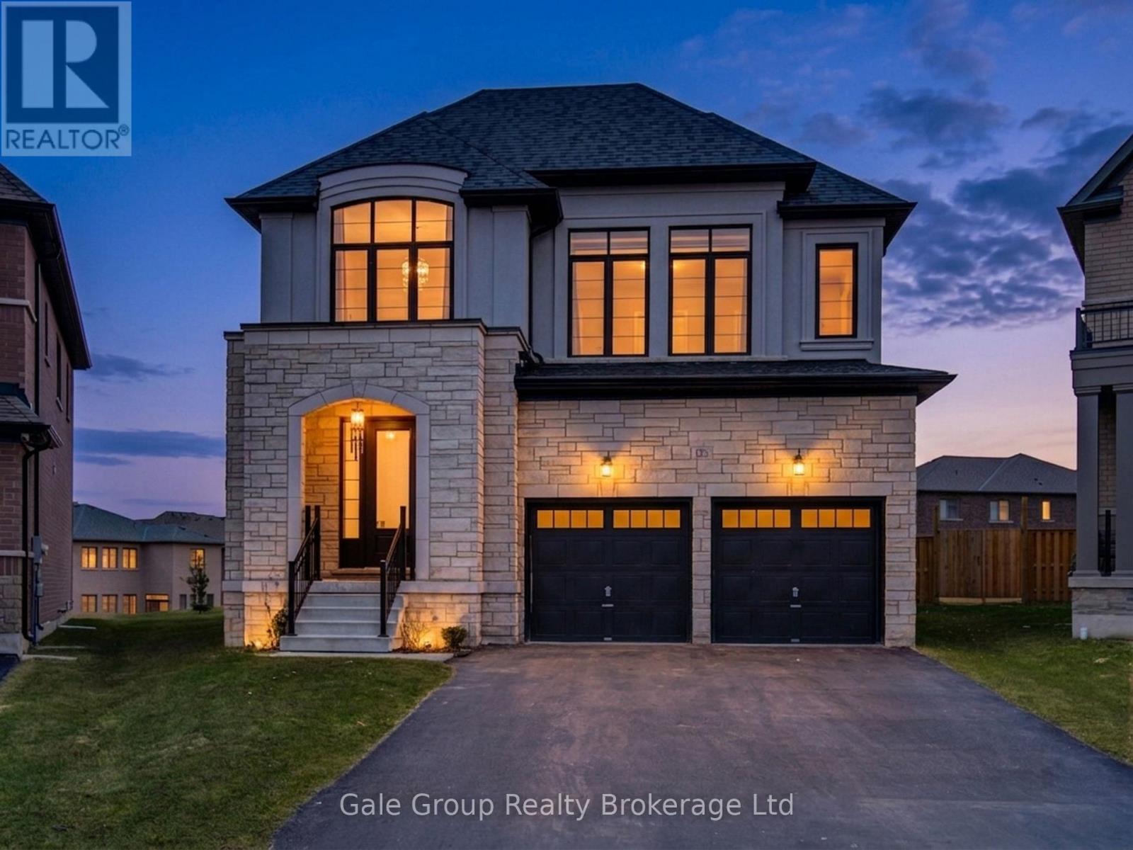 125 PRINCE CHARLES CRESCENT, Woodstock (Woodstock - North)