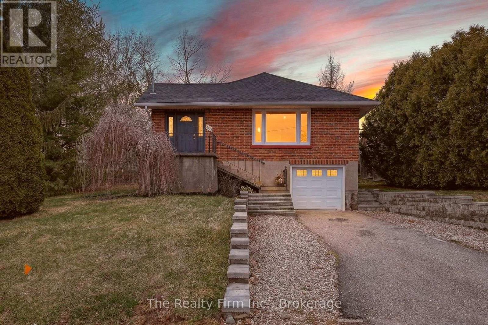 105 KING STREET E, Ingersoll (Ingersoll - South)