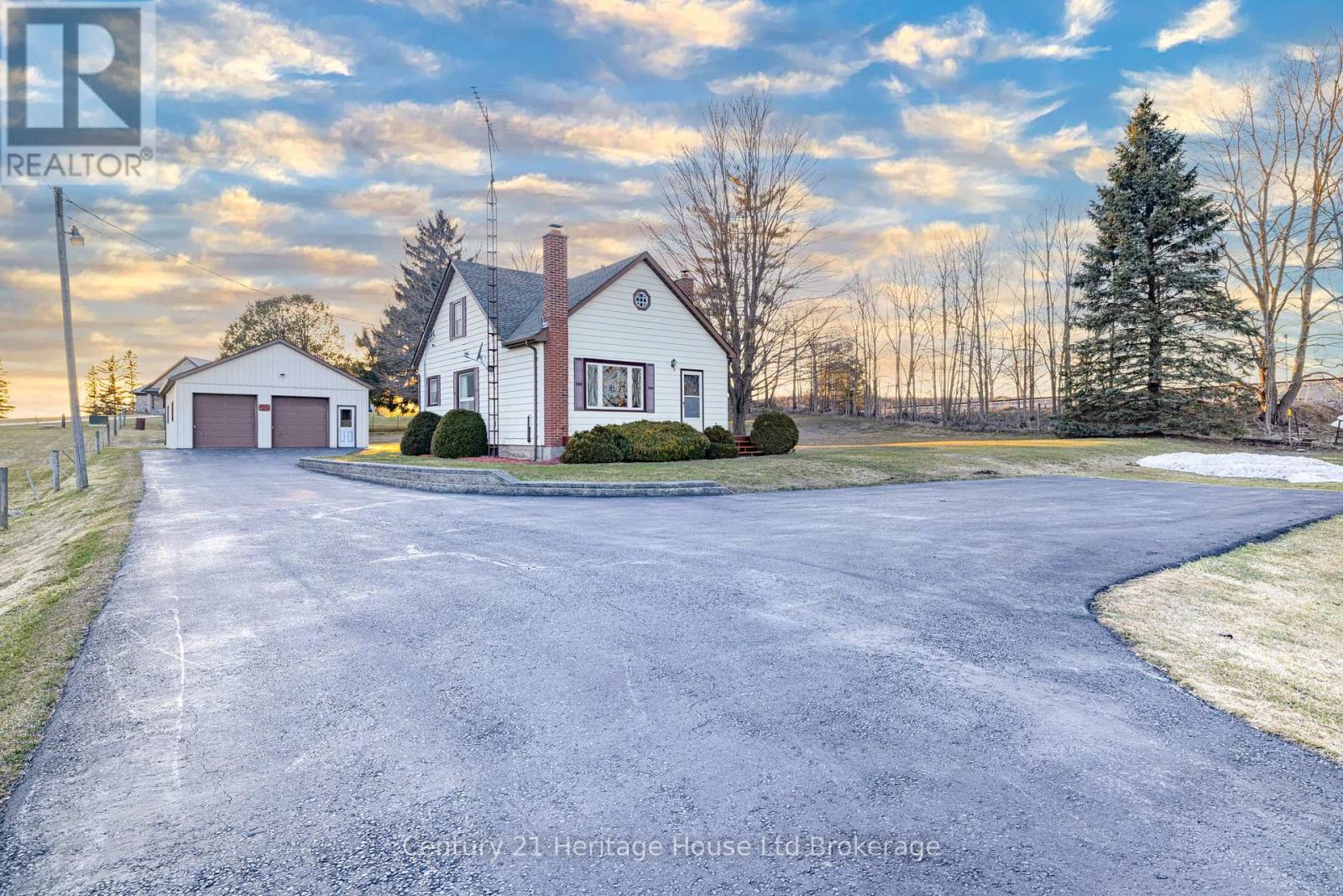 3040 SANDHILLS ROAD, Wilmot