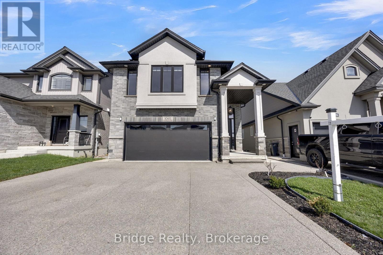 1060 ALBERNI ROAD, Woodstock (Woodstock - North)