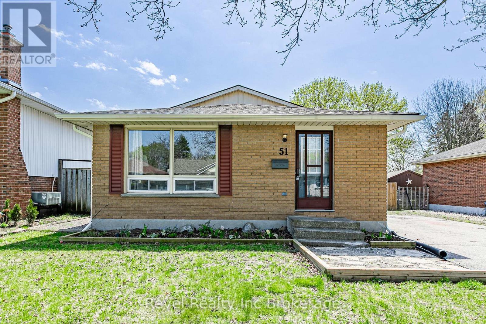 51 VAN NORMAN DRIVE, Tillsonburg