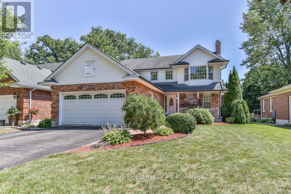 834 BERKSHIRE DRIVE, Woodstock (Woodstock - North)
